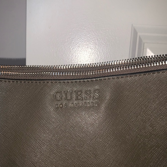 Guess crossbody - Picture 3 of 4